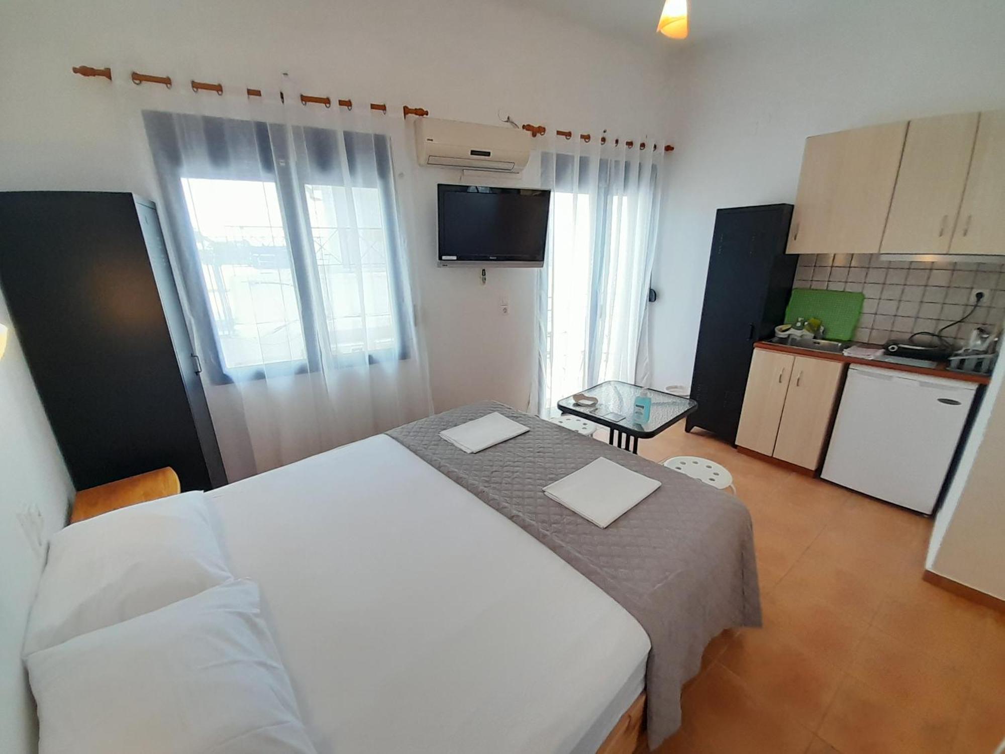 Aparthotel Lydia Mare Ágios Kírykos Pokoj fotografie